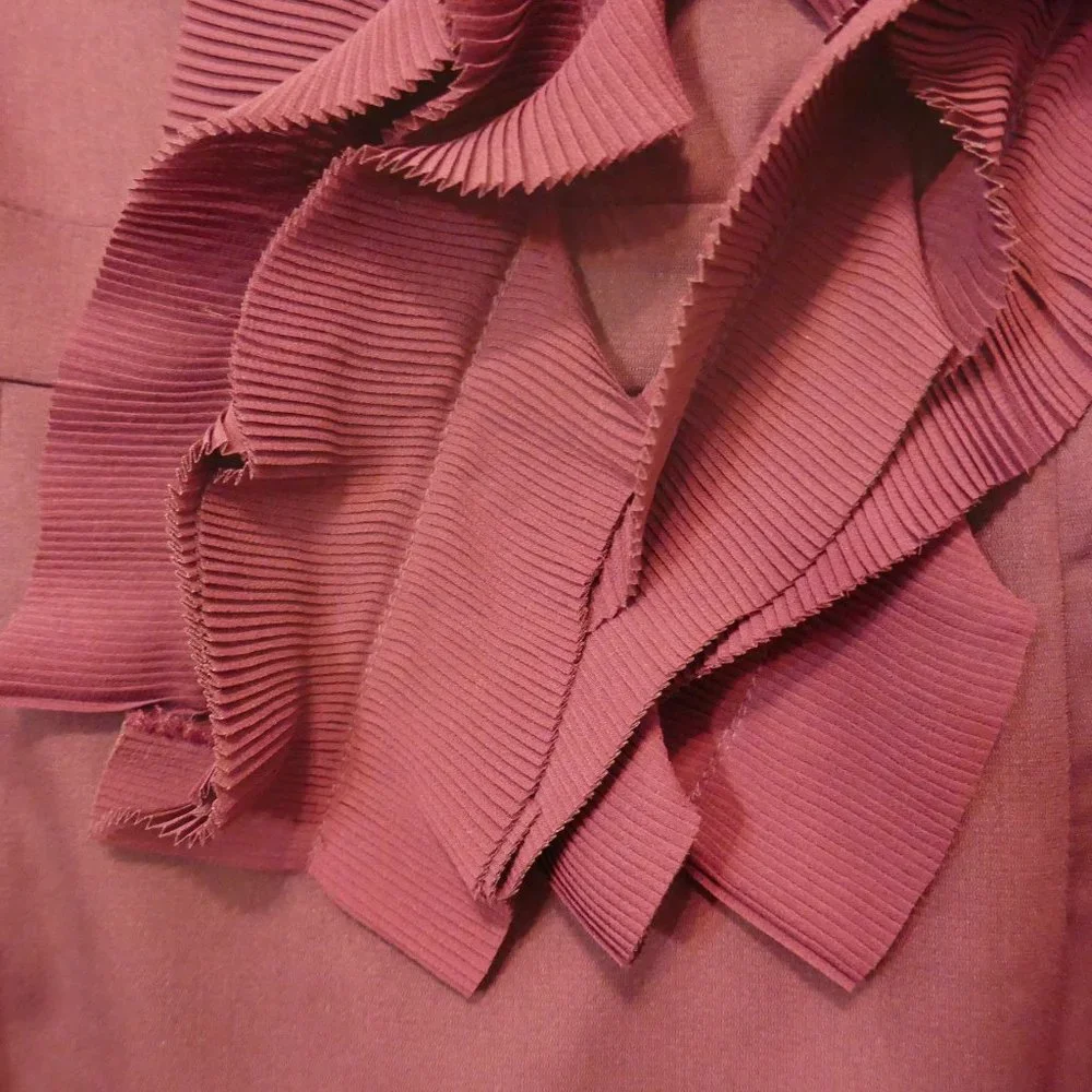 Plum Dress with Ruffle. Large - Picture 2 of 6